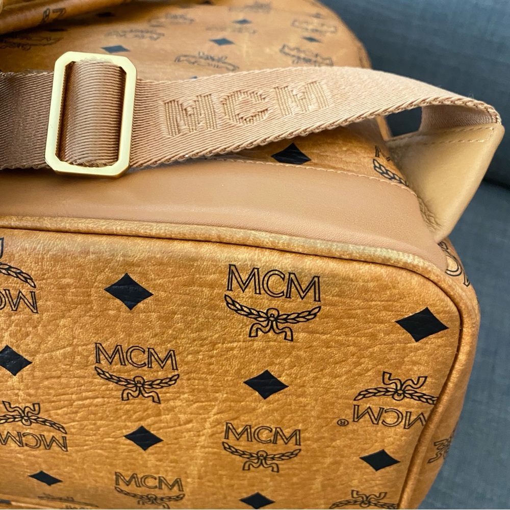 MCM large studded backpack classic style - Picture 6 of 11